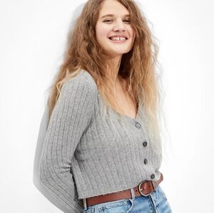 AMERICAN EAGLE GREY CARDIGAN SIZE X SMALL